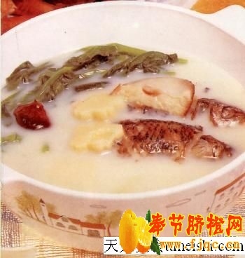 牛奶鲫鱼汤菜谱图片